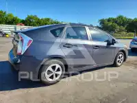 2013 Toyota PRIUS фото