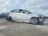 2013 Toyota PRIUS фото
