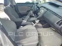 2013 Toyota PRIUS фото