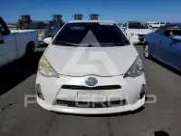 2013 Toyota PRIUS фото