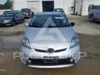 2013 Toyota PRIUS фото