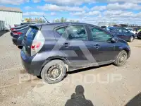 2013 Toyota PRIUS фото
