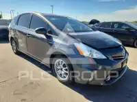 2013 Toyota PRIUS фото