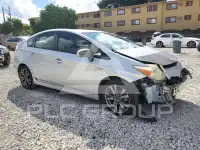 2013 Toyota PRIUS фото