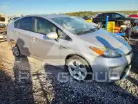 2013 Toyota PRIUS фото