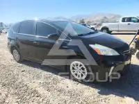 2013 Toyota PRIUS photo