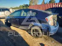 2013 Toyota PRIUS фото
