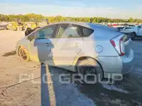 2013 Toyota PRIUS фото