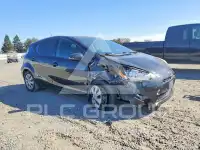 2013 Toyota PRIUS photo