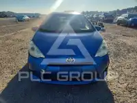 2013 Toyota PRIUS фото
