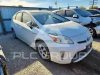 2013 Toyota PRIUS фото