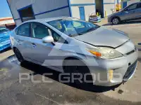 2013 Toyota PRIUS фото