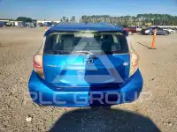 2013 Toyota PRIUS фото