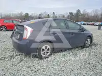 2013 Toyota PRIUS photo