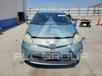 2013 Toyota PRIUS photo