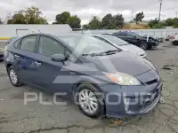 2013 Toyota PRIUS фото