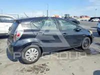 2013 Toyota PRIUS фото