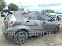 2013 Toyota PRIUS фото