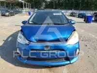 2013 Toyota PRIUS фото