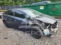 2013 Toyota PRIUS photo