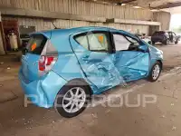 2013 Toyota PRIUS фото
