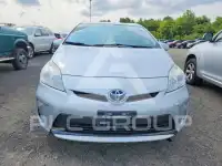 2013 Toyota PRIUS фото