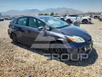 2013 Toyota PRIUS фото