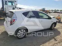 2013 Toyota PRIUS фото