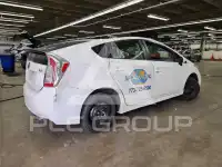 2013 Toyota PRIUS фото