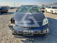 2013 Toyota PRIUS фото