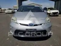 2013 Toyota PRIUS фото