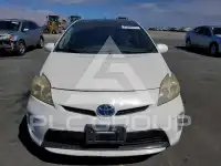 2013 Toyota PRIUS фото