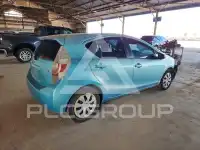 2013 Toyota PRIUS фото