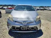 2013 Toyota PRIUS фото