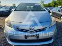 2013 Toyota PRIUS фото