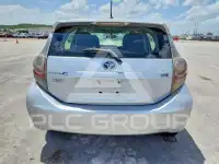 2013 Toyota PRIUS фото