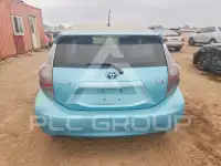 2013 Toyota PRIUS фото