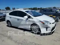 2013 Toyota PRIUS photo