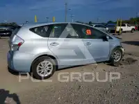 2013 Toyota PRIUS фото