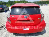 2013 Toyota PRIUS фото