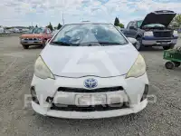 2013 Toyota PRIUS photo