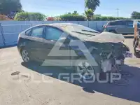2013 Toyota PRIUS фото