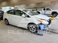 2013 Toyota PRIUS фото