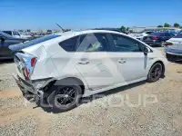 2013 Toyota PRIUS photo