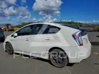 2013 Toyota PRIUS фото