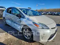 2013 Toyota PRIUS фото
