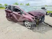 2013 Toyota PRIUS фото