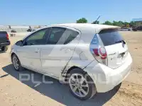 2013 Toyota PRIUS фото