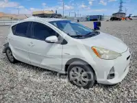 2013 Toyota PRIUS фото