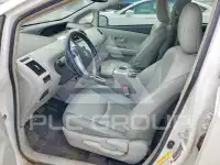 2013 Toyota PRIUS фото